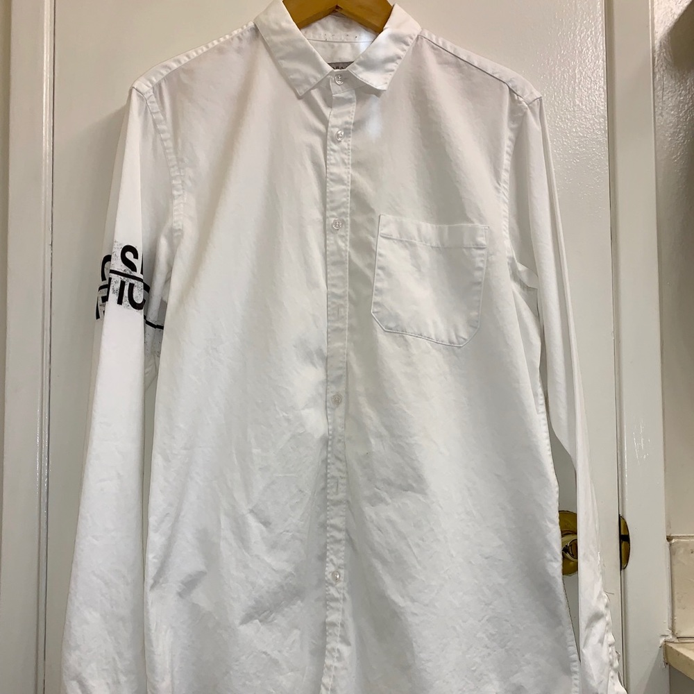 ZARA man white poplin with arm band lettering